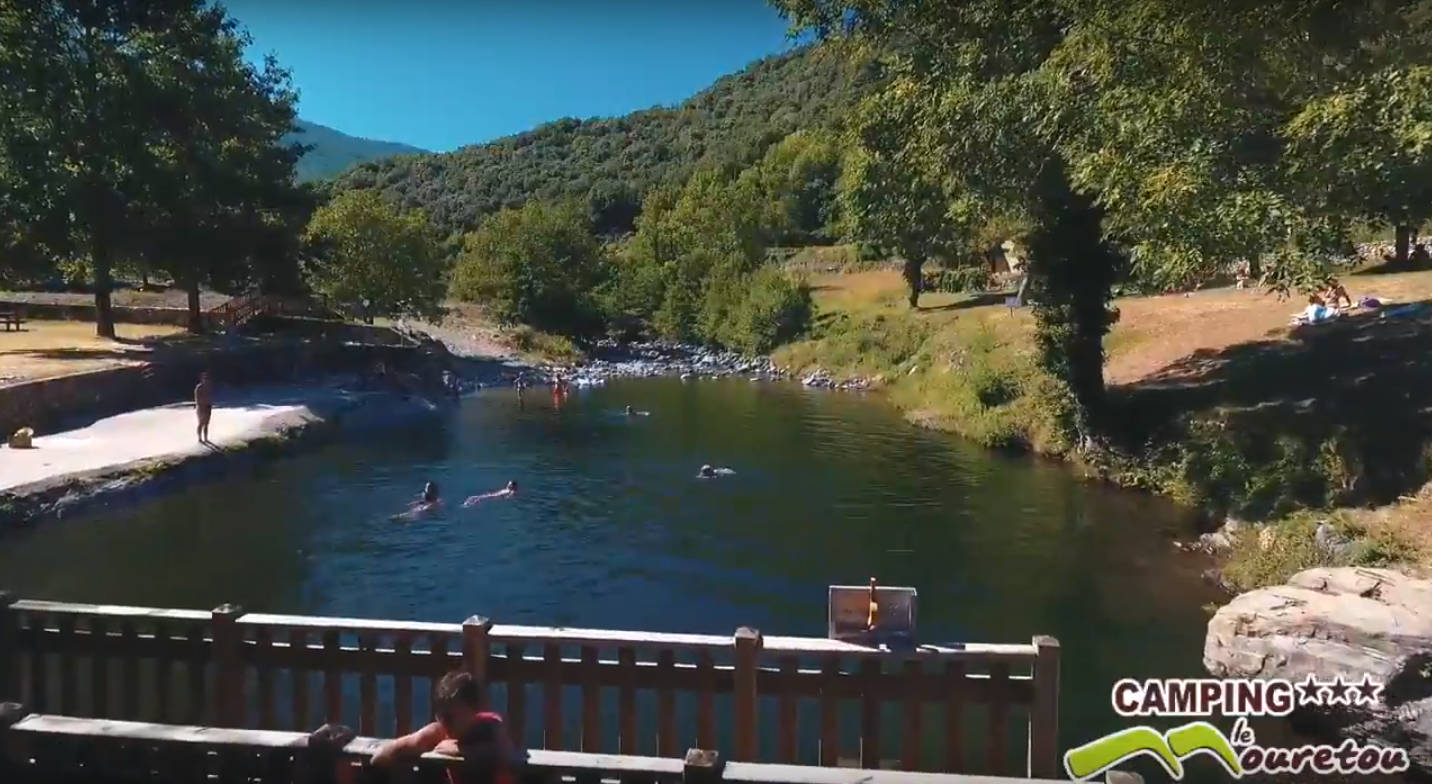 Vidéo camping bord de rivière